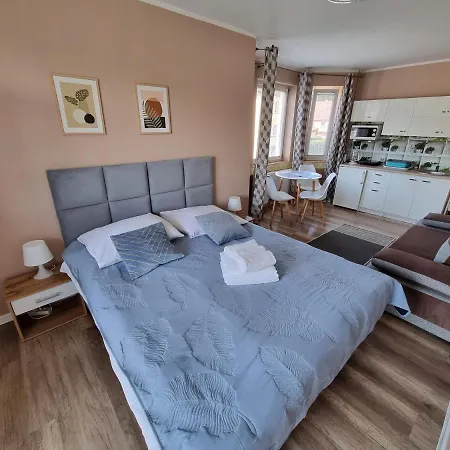 Zachodni Brzeg Pansiyon *